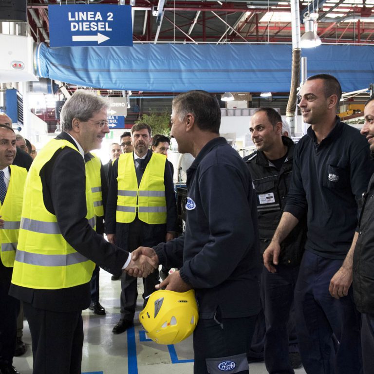 Marelli Powertrain ha ricevuto la visita di Gentiloni allo