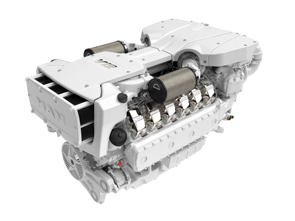 MAN Engines e Azimut