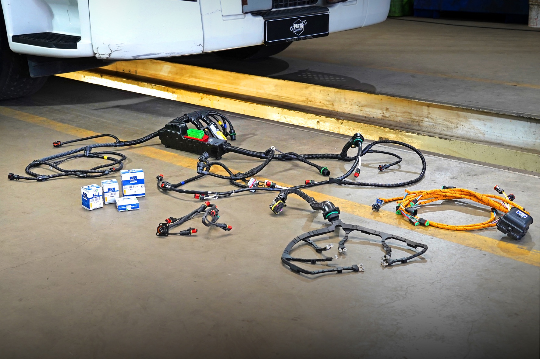 Diesel Technic cablaggi e kit di riparazione DT Spare Parts Powertrain